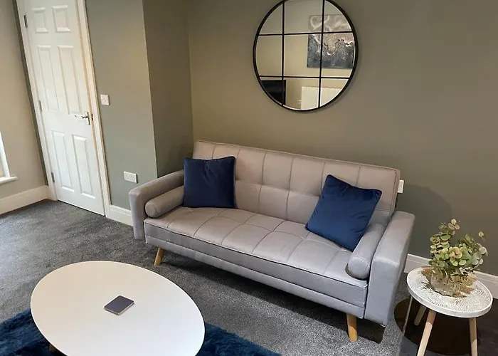 Willow House - 2Bedroom Townhouse With Free Parking In Town Centre!! By Shortstays4U